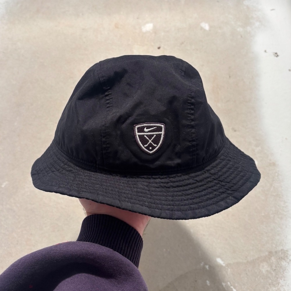Nike Golf Bucket Hat Mens Black Embroidered Crest Logo Sun Hat Size M